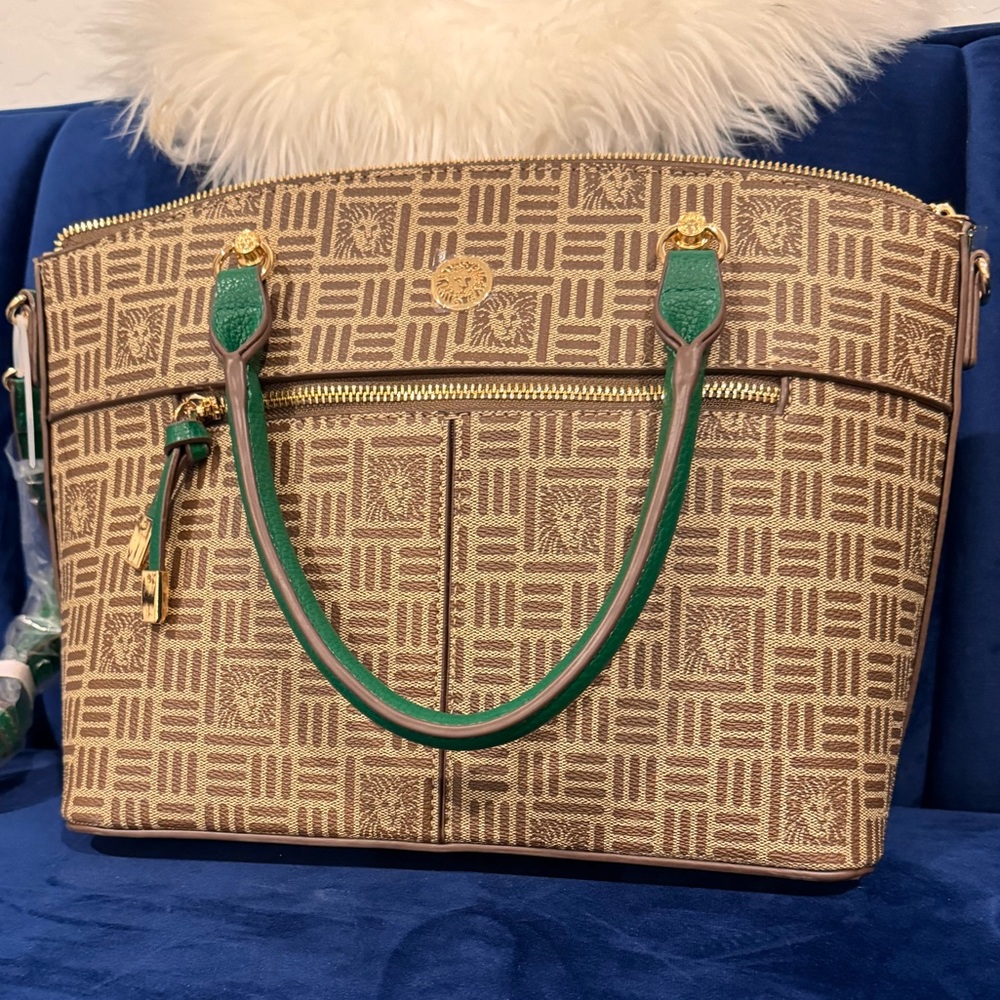 Beautiful handbag!